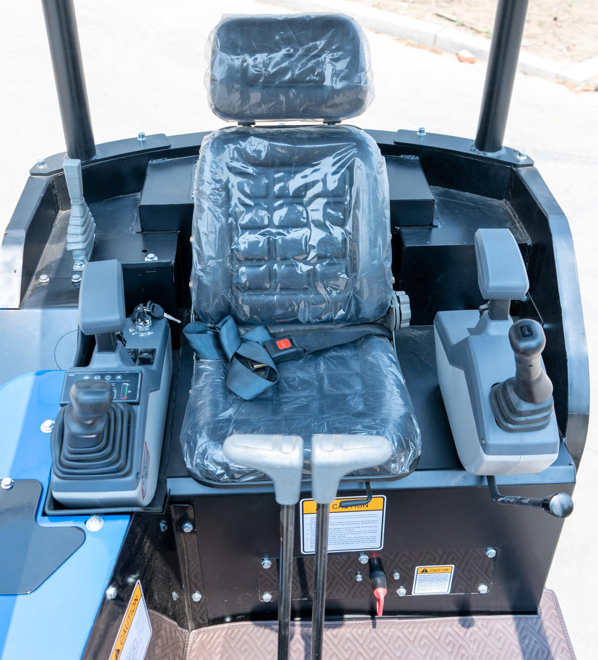 TYPHON Terror X2 Storm Mini Excavator 2.5 Ton Trench Digger EPA Diesel 24.4-24.8HP Engine